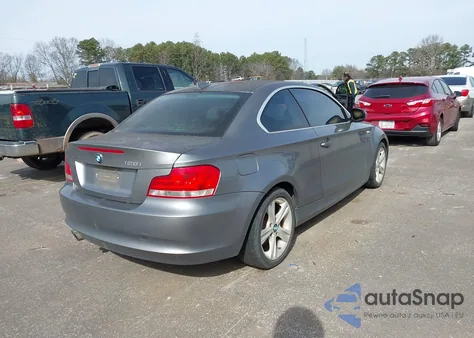 2012 BMW 128I z USA, uszkodzony, nr VIN WBAUP7C50CVP23235